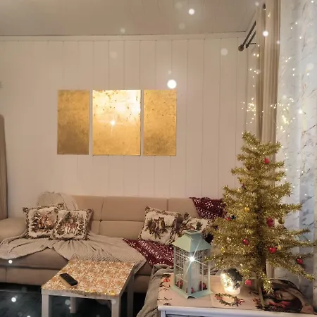 With Terrace And Barbecue Area דירה *