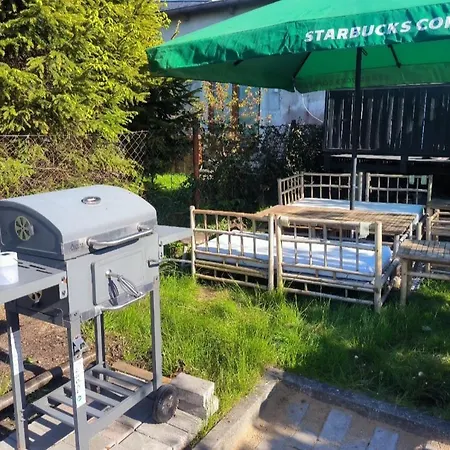 Lägenhet With Terrace And Barbecue Area