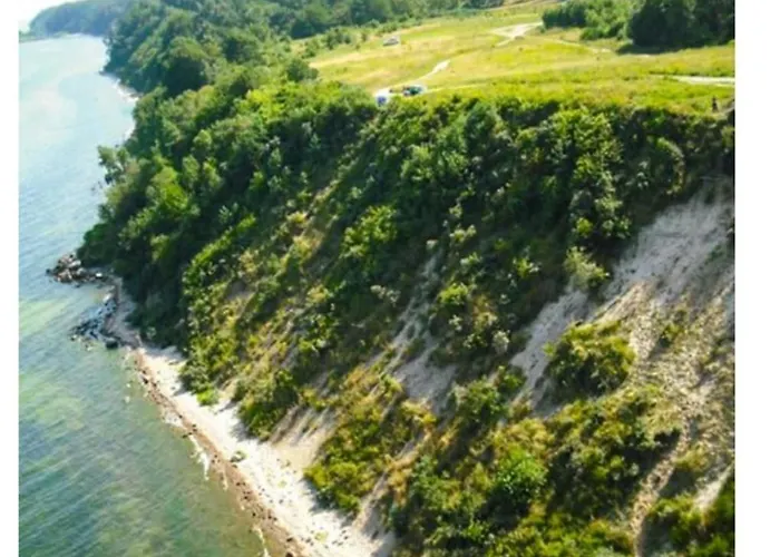 With Terrace And Barbecue Area Lägenhet Mosty (Puck)